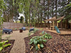 Photo 33- click for photo gallery